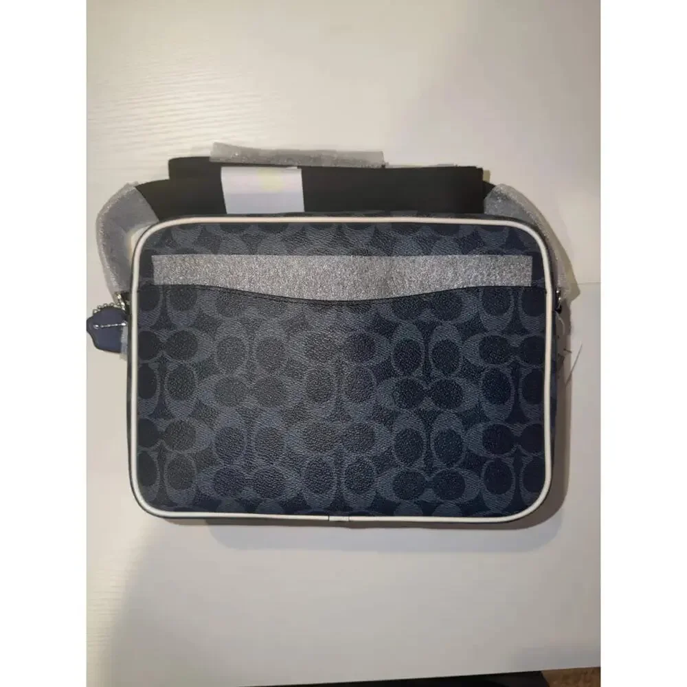 Coach nwt b7